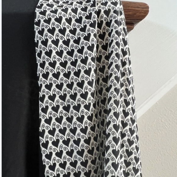 Diane Von Furstenberg Heart print silk top, 10, DH - Picture 2 of 7